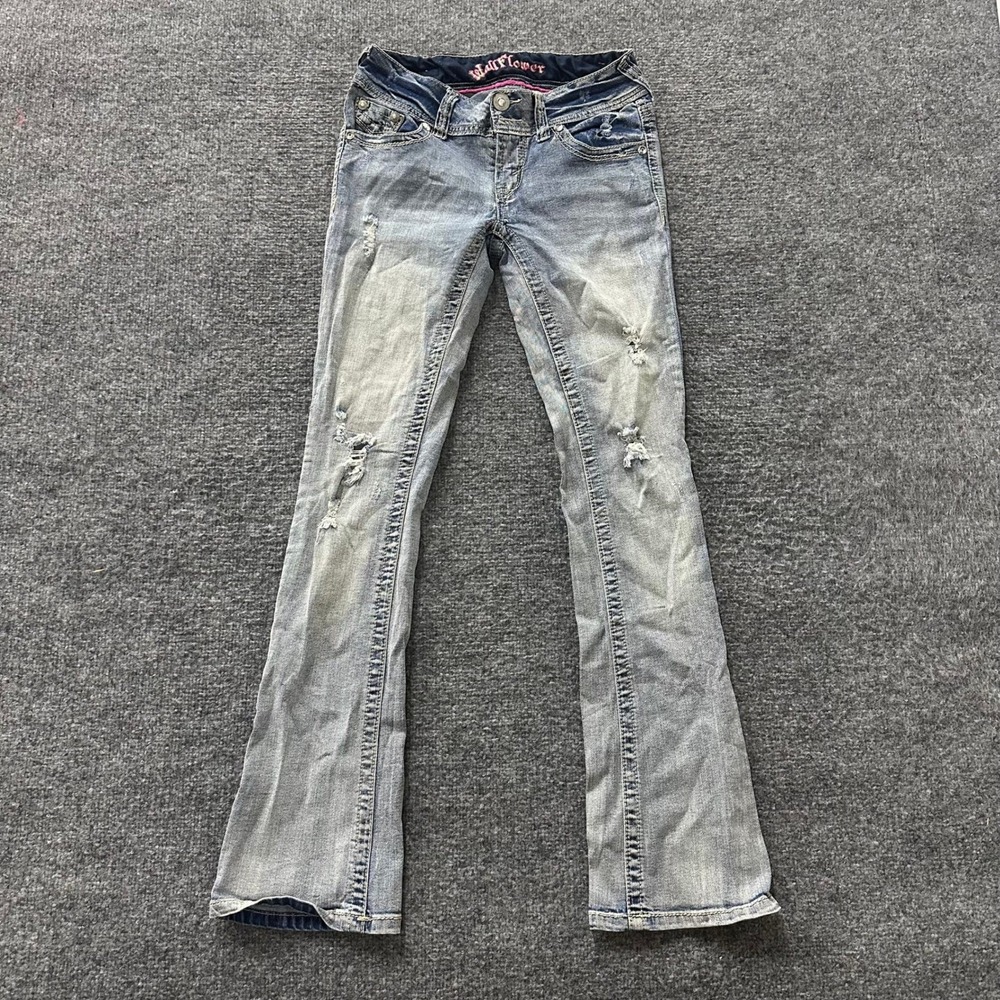 Wallflower Jeans Womens Size 3 Light Wash Distressed Bootcut Embellished Denim